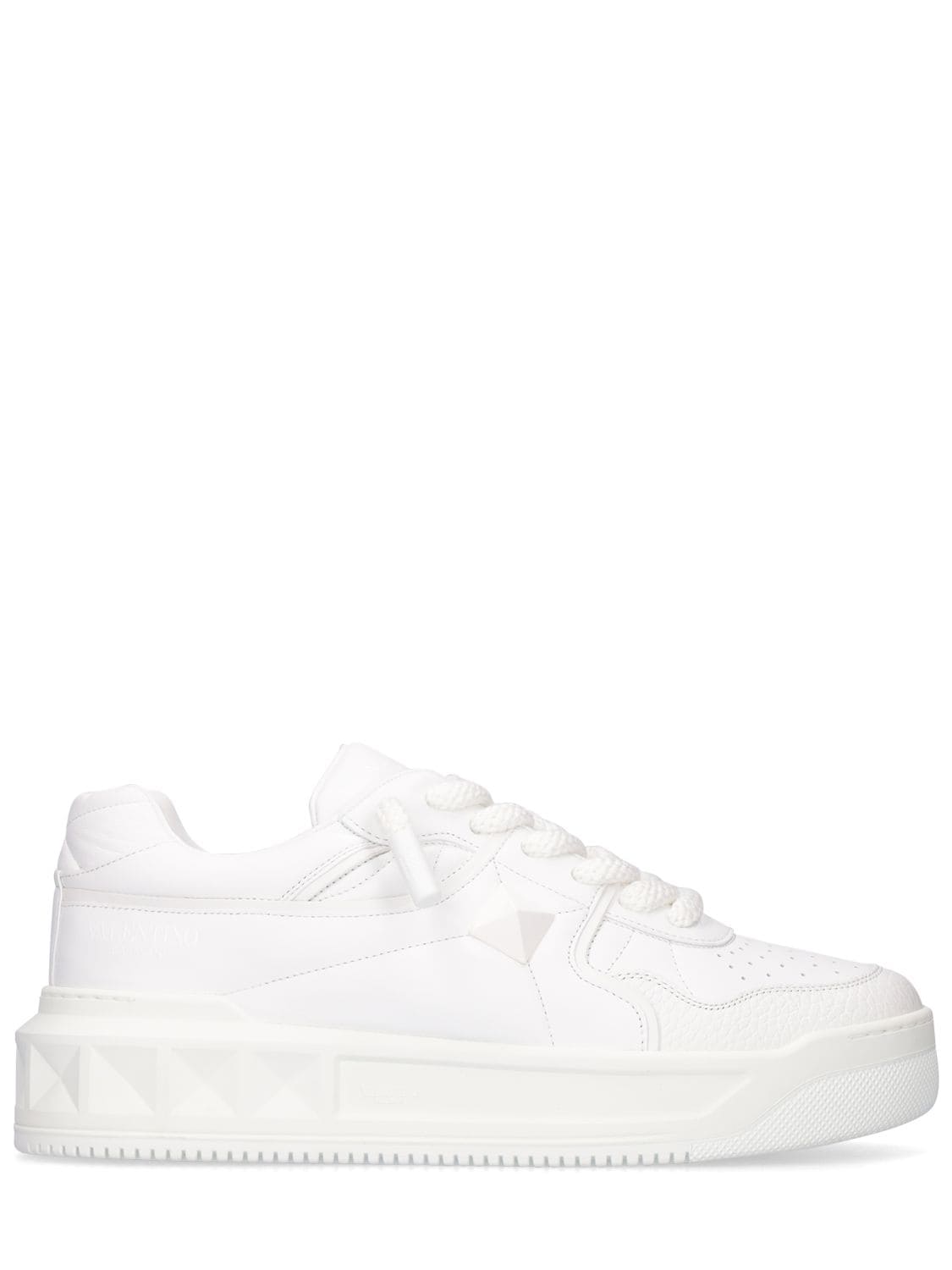 Xl One Stud Leather Sneakers In White
