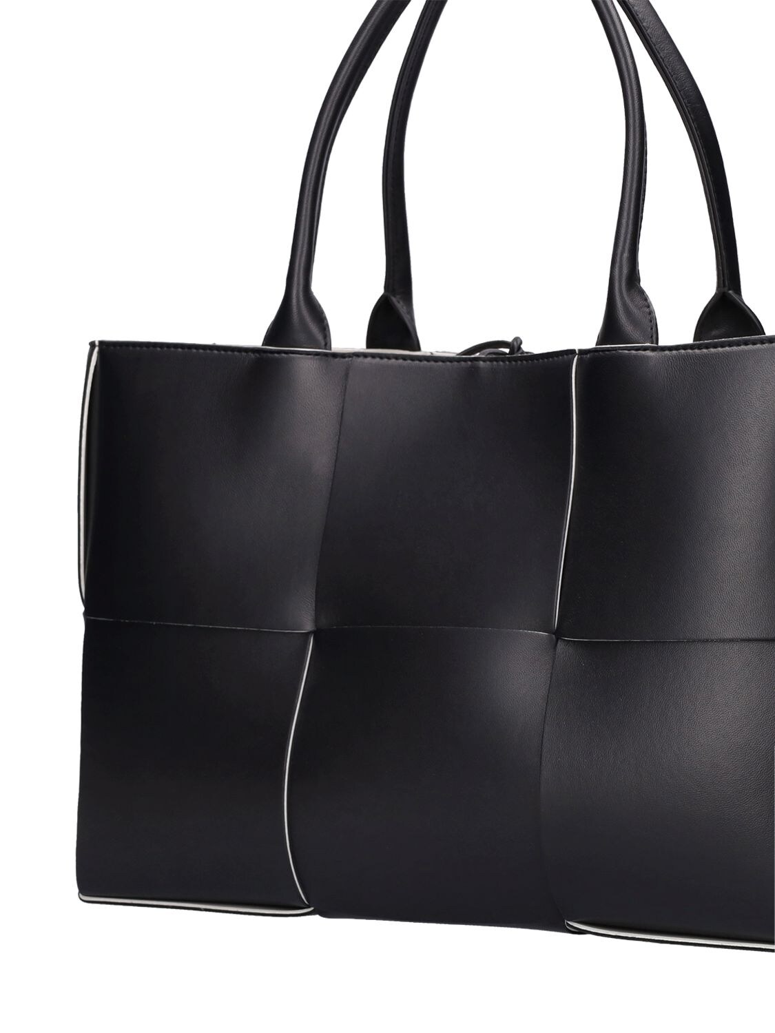 Shop Bottega Veneta Medium Arco Leather Tote Bag In Black