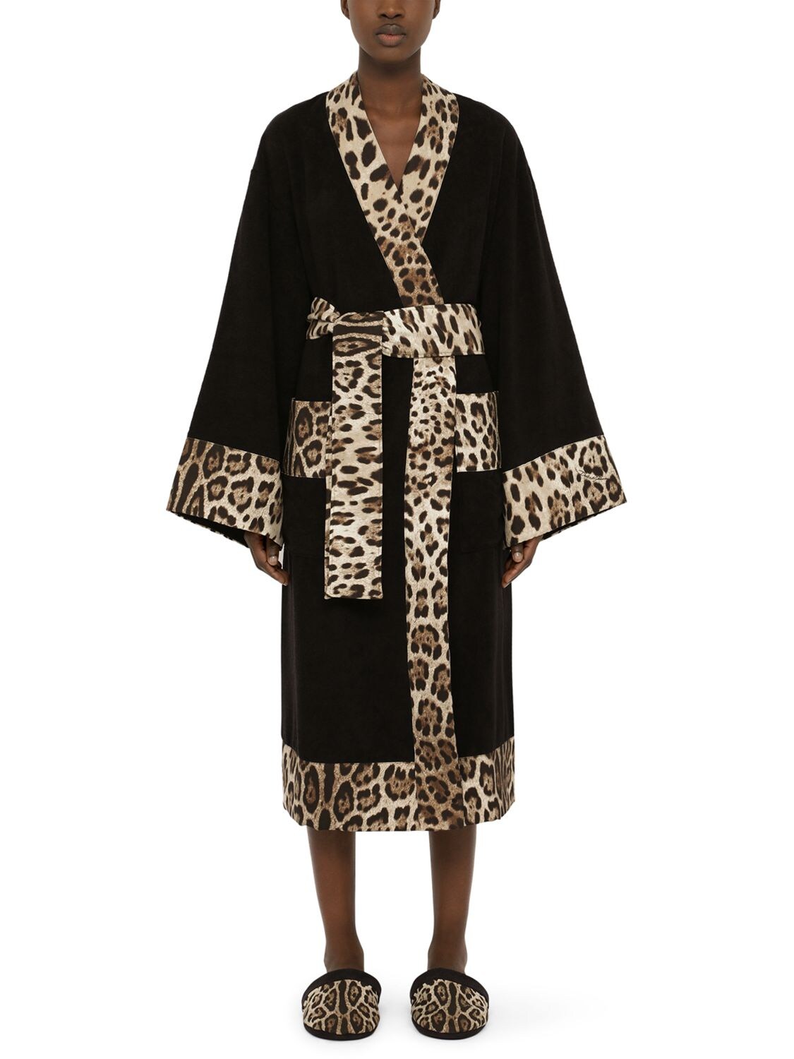 Shop Dolce & Gabbana Leopardo Bathrobe