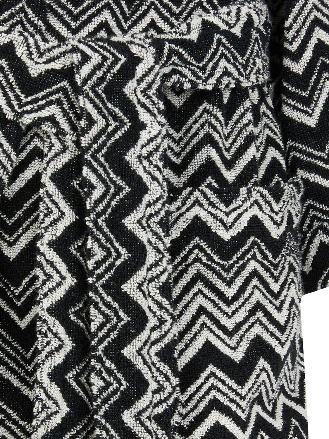 Shop Missoni Home Collection Keith Short Bathrobe In Black,white