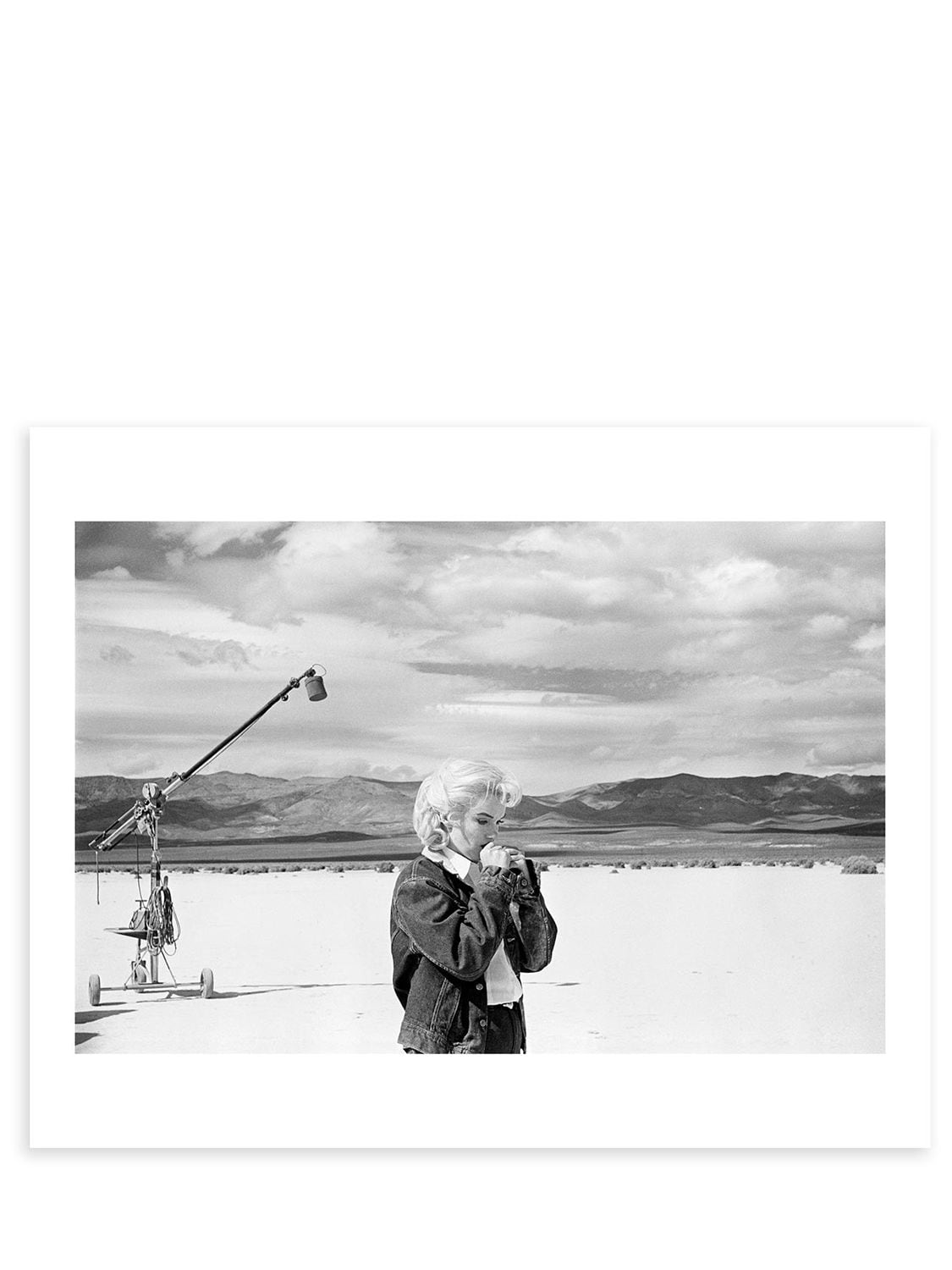 Shop Magnum Photos Marilyn Monroe On The Set In Black,white