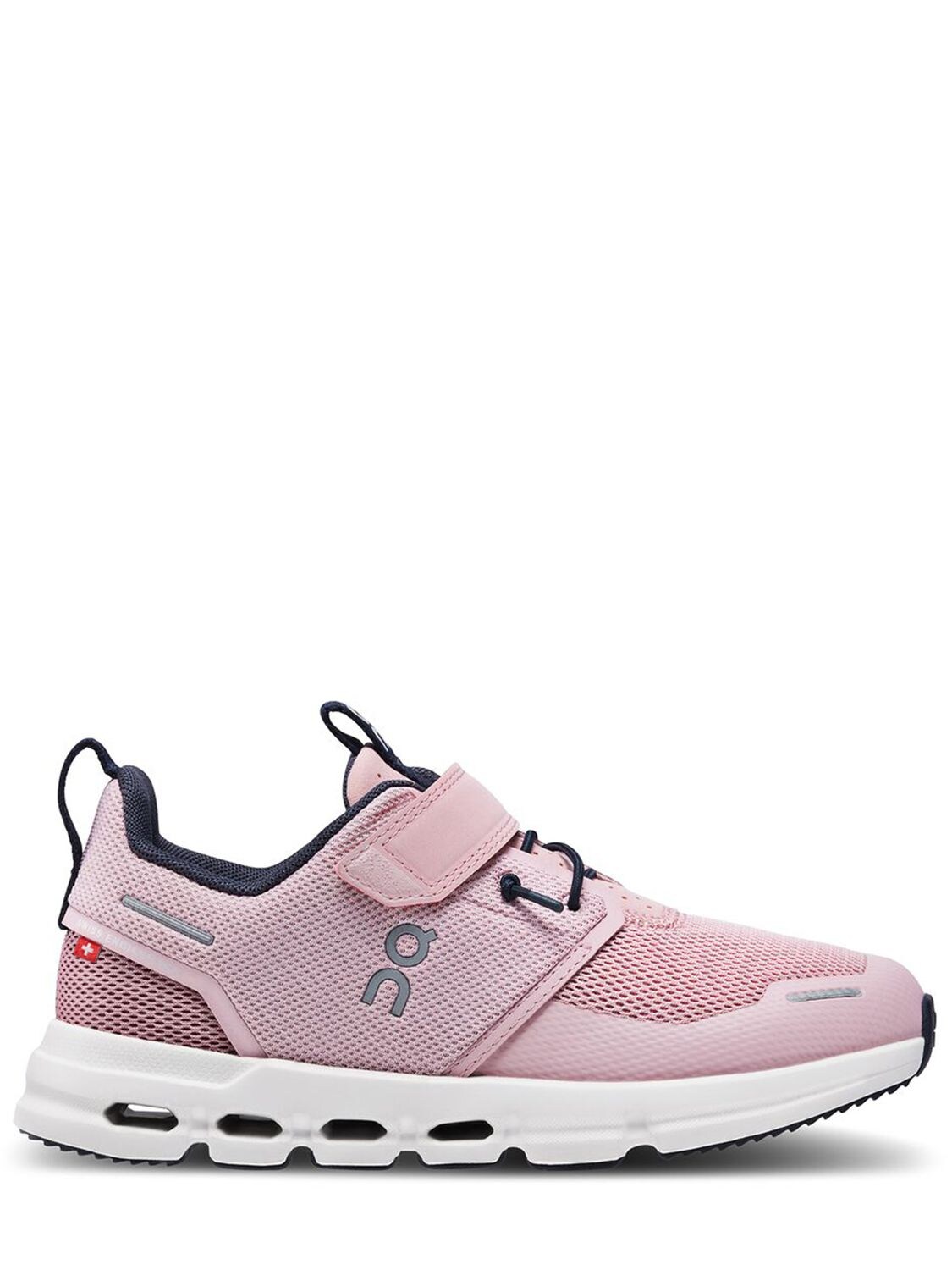 ON CLOUD PLAY RUNNING trainers