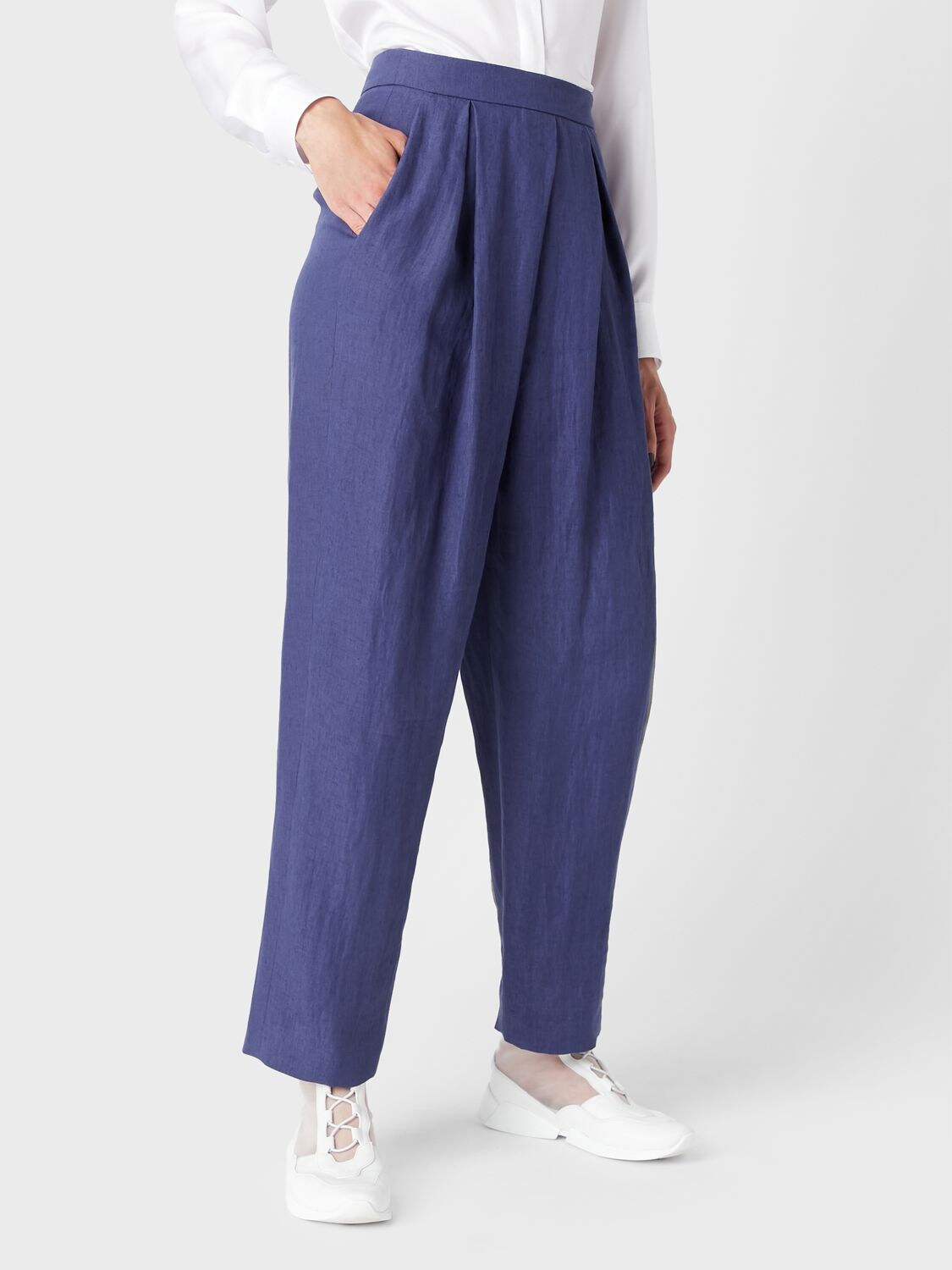 Shop Giorgio Armani Pleated Linen Wide Pants In Blue