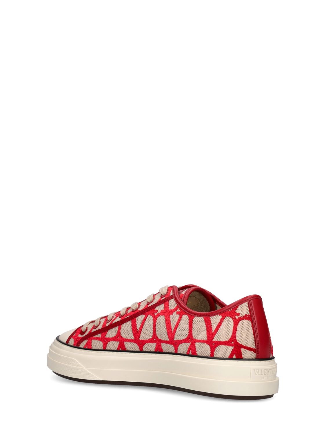 Shop Valentino Toile Iconographe Low Top Sneakers In Beige,red
