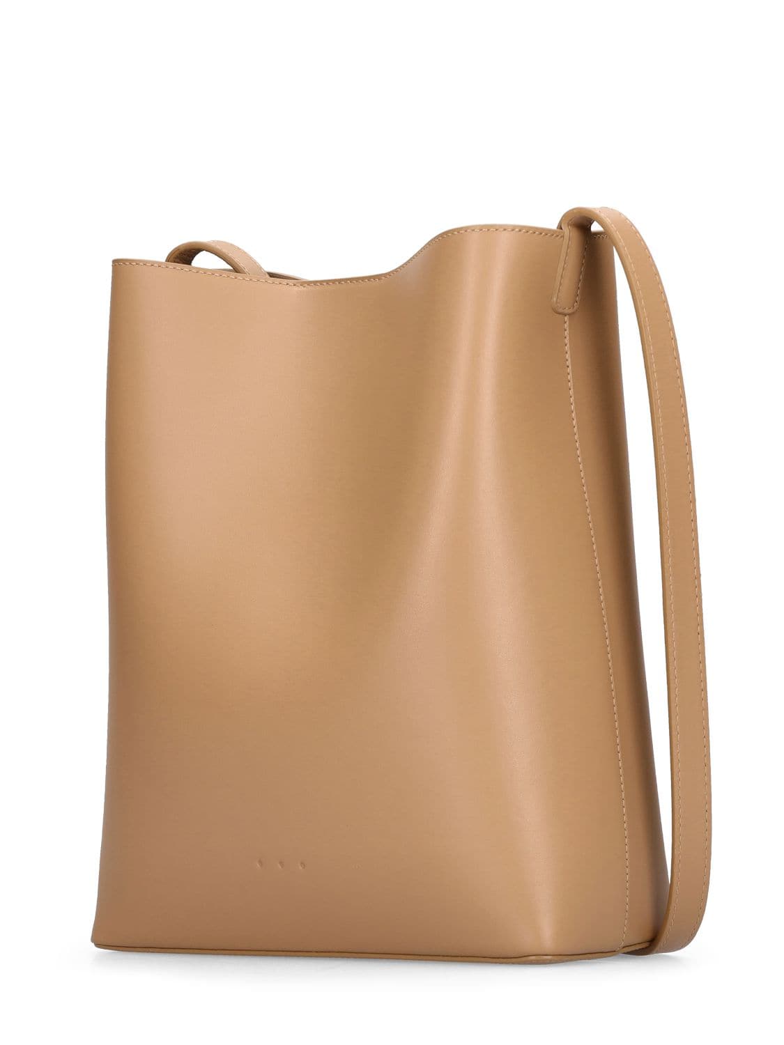 Shop Aesther Ekme Sac Bucket Smooth Leather Shoulder Bag In Cappuccino