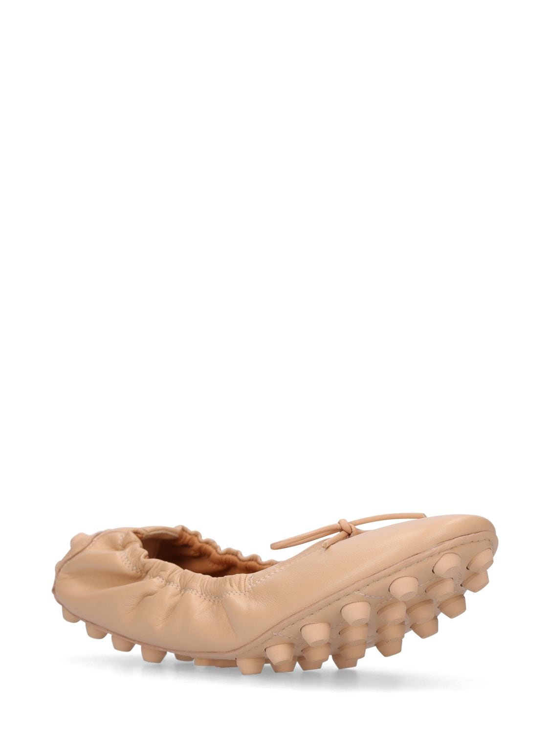 Shop Tod's 10mm Ballerina Des Gommini Leather Flats In Beige