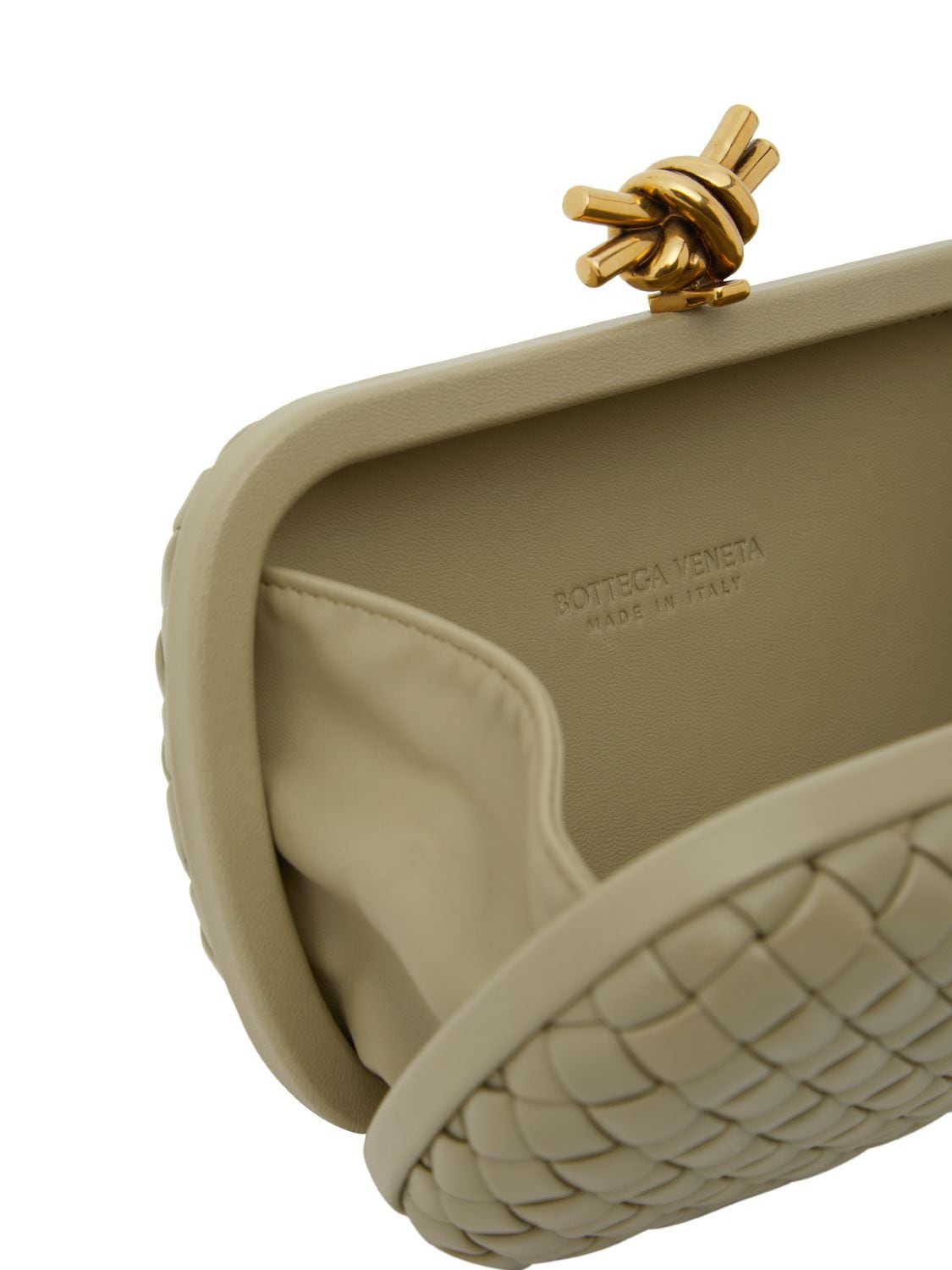 Bottega Veneta Knot Leather Clutch In Travertine