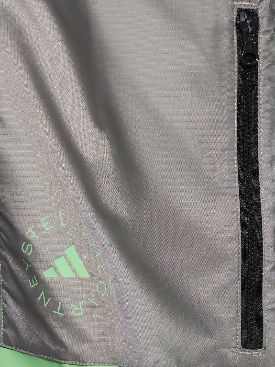 Adidas By Stella Mccartney Truenature Hover Float Print Packable Jacket In Whitemultcodovgry