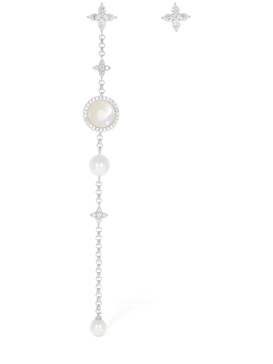 Image of Eternelle Pearl Mismatched Earrings