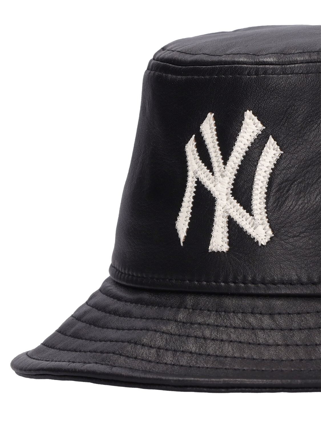 Black New Era MLB New York Yankees Leather Bucket Hat