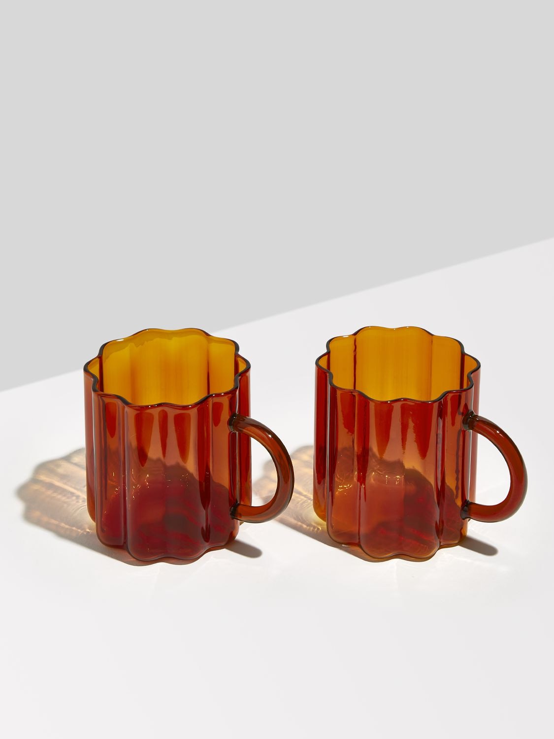 Fazeek Set Of 2 Wave Mugs In Amber