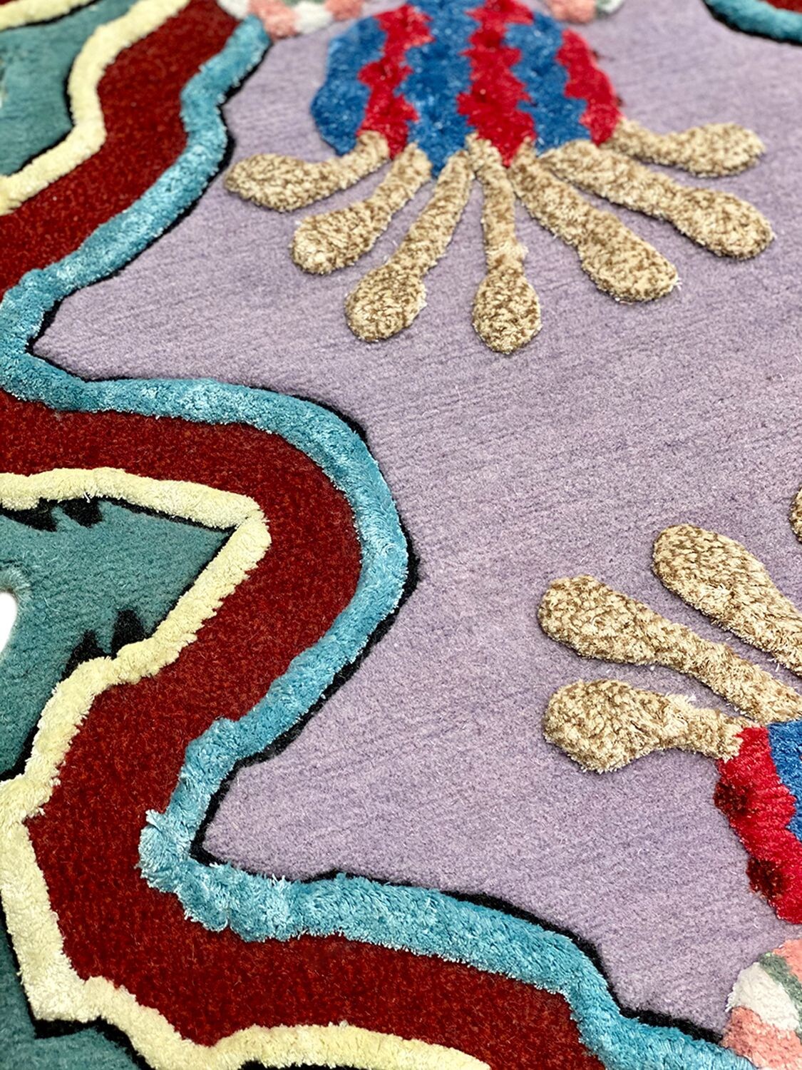 ILLULIAN MULTIFARIOUS FLORA RUG 
