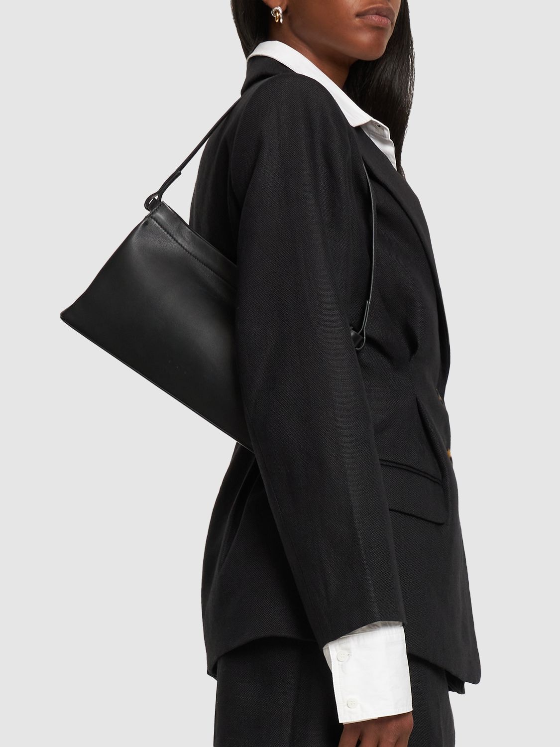 Aesther Ekme Sway Leather Shoulder Bag In Black