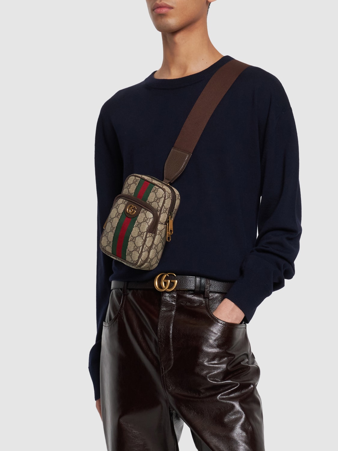 Gucci Gg Supreme Crossbody Bag In Beige,ebony