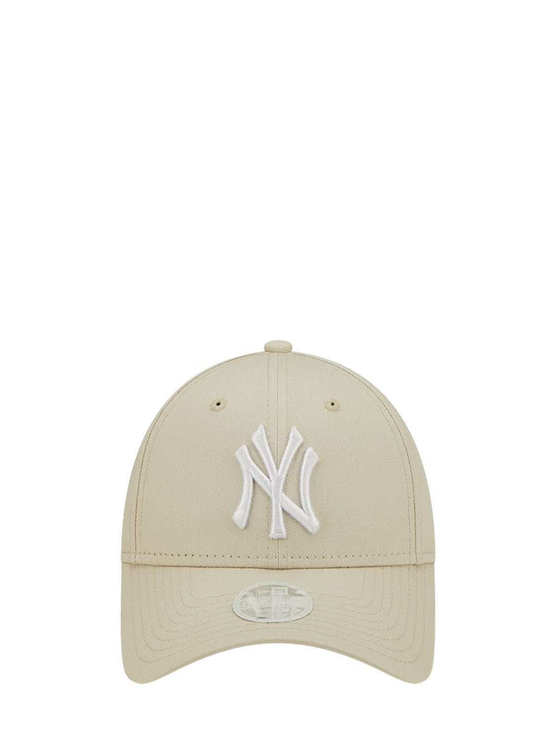 New Era Female League Ess 9forty Ny Yankees Cap In Beige,white