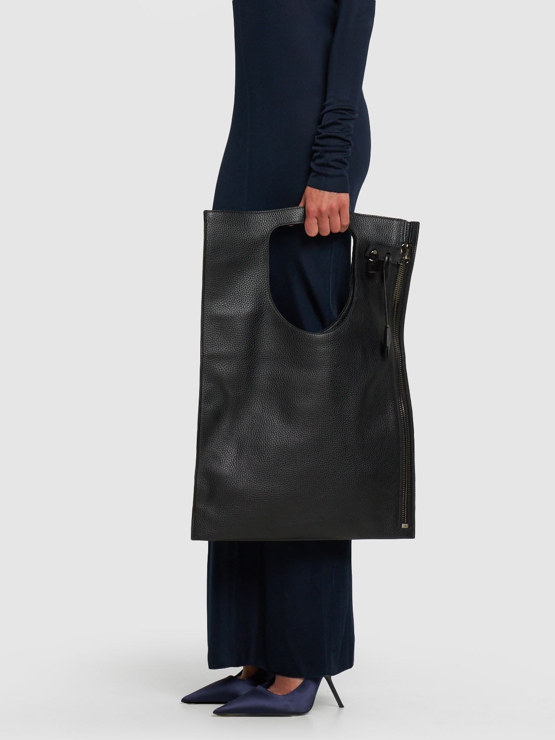 Lvr Exclusive Alix Flat Leather Bag
