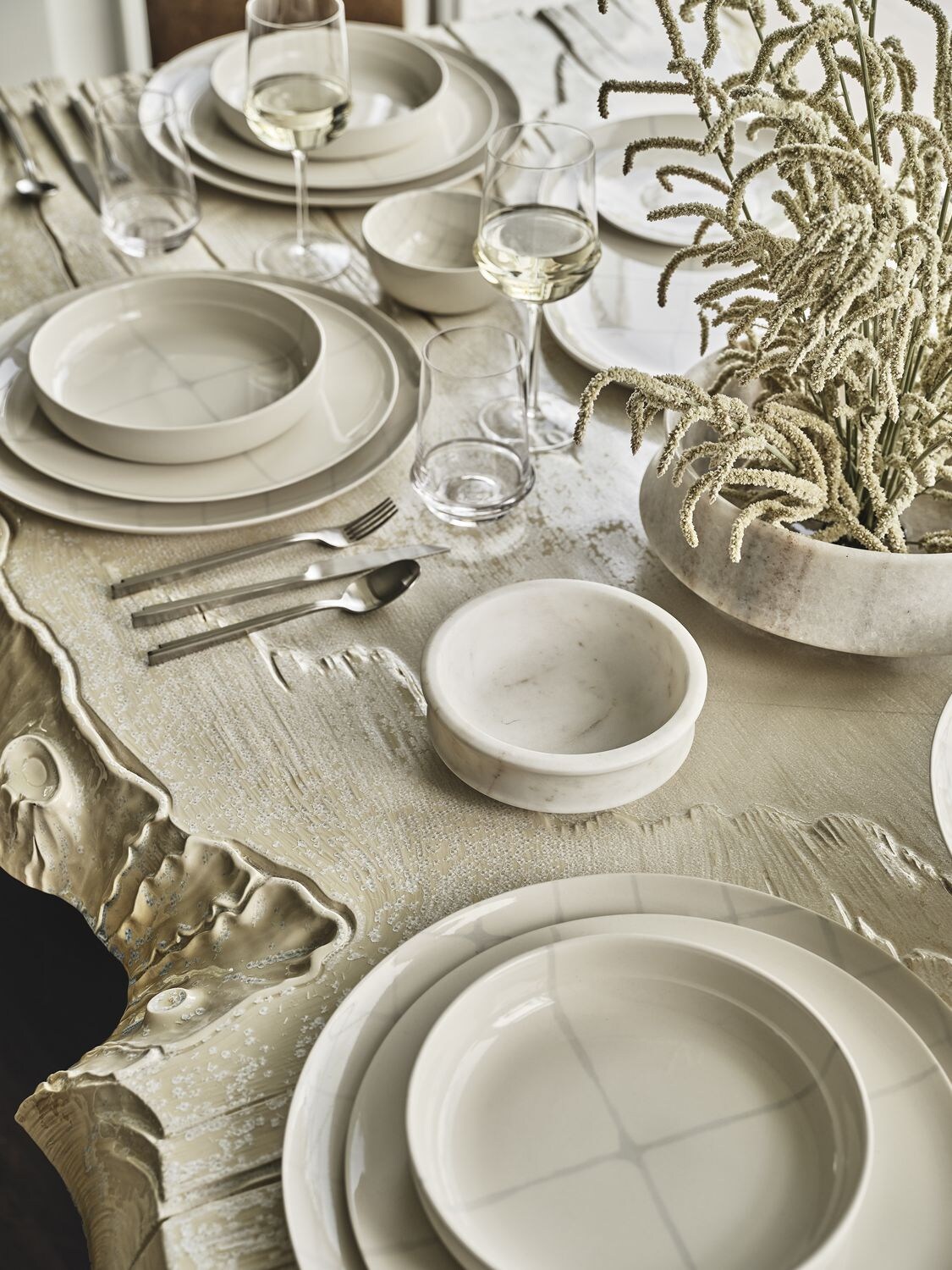 Serax Set Of 2 Medium Salt Zuma Plates In White