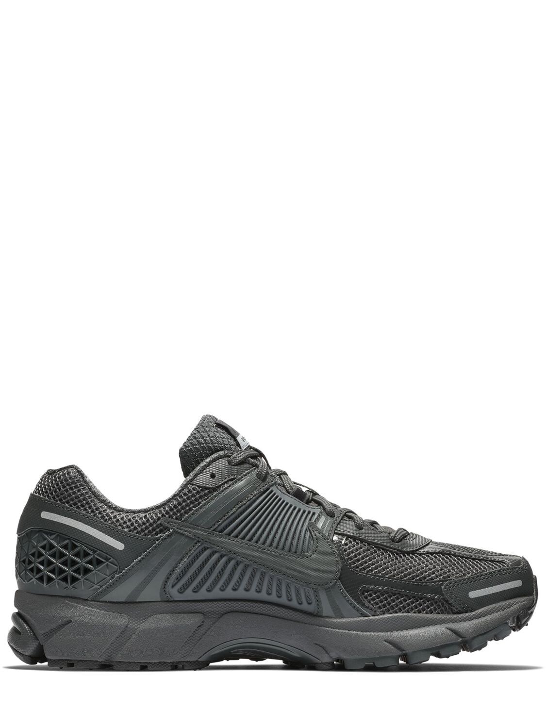 NIKE ZOOM VOMERO 5 SP SNEAKERS