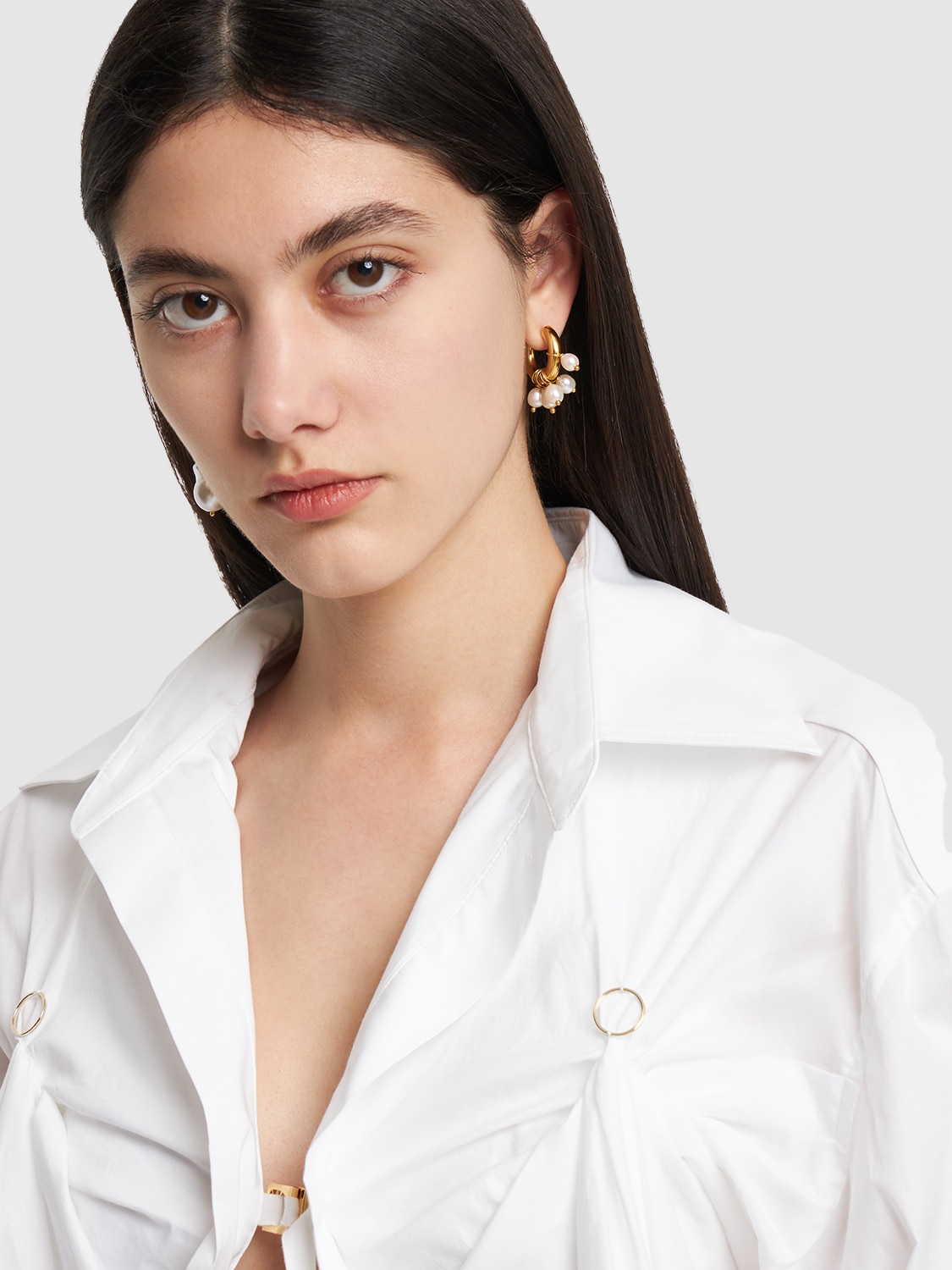 Shop Timeless Pearly Mismatched Pearl Earrings In 珍珠色,金色