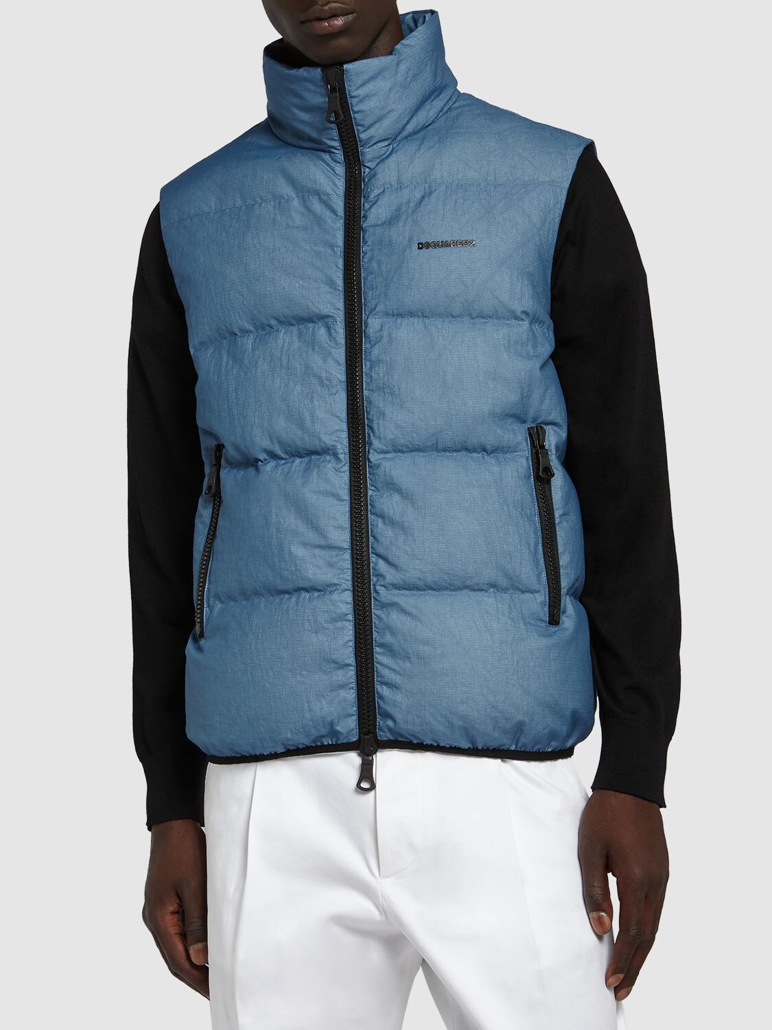 Shop Dsquared2 Classic Logo Nylon Puffer Vest In Blau