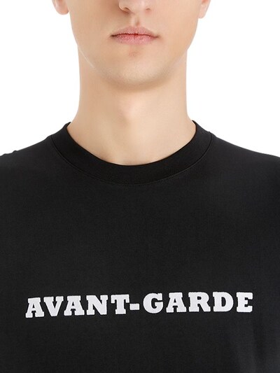 "AVANT-GARDE"厚织棉T恤展示图
