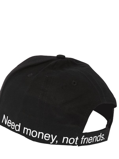 "NEED MONEY NOT FRIENDS"棒球帽展示图