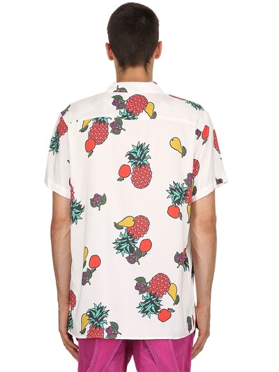 水果印图开领衬衫展示图