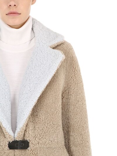 FEBBE PASTEL SHEARLING COAT展示图