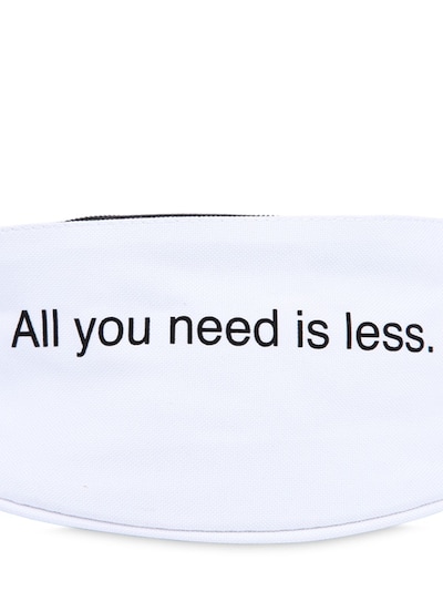 “ALL YOU NEED IS LESS”腰包展示图