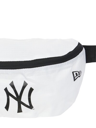 “NEW YORK YANKEES”腰包展示图