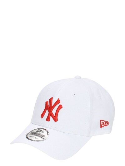 “ESSENTIAL 9FORTY NEW YORK YANKEES”棒球帽展示图