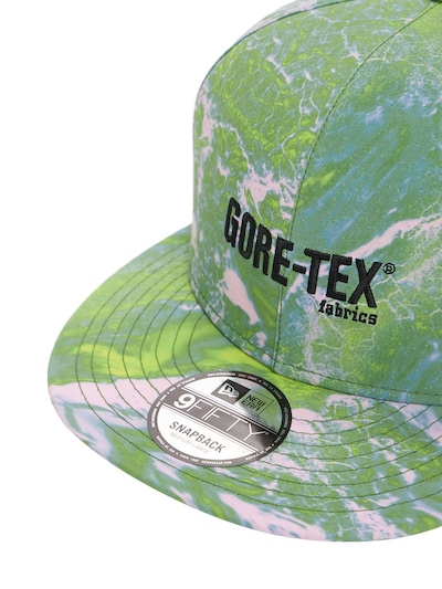 “GORE-TEX 9FIFTY”彩色棒球帽展示图