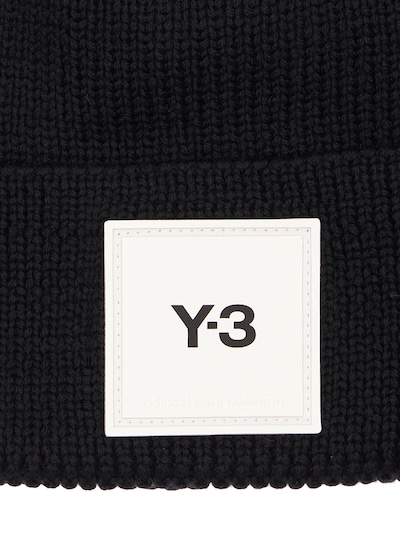 “Y-3 CLASSIC”羊毛针织便帽展示图